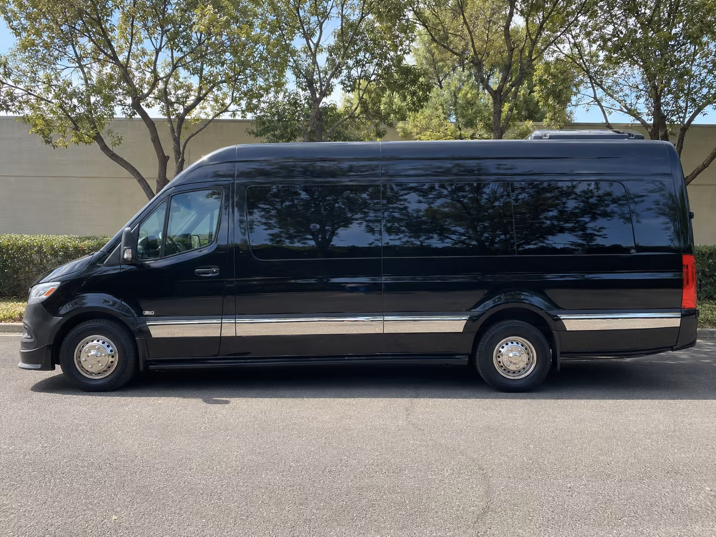 find the perfect transportation for your next prom 4