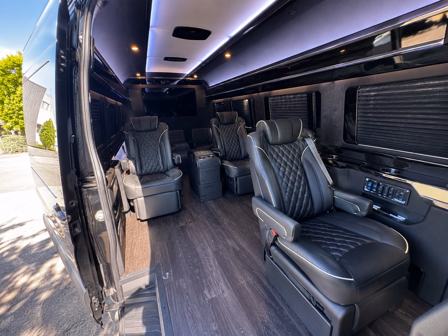 garland 15 passenger sprinter van interior