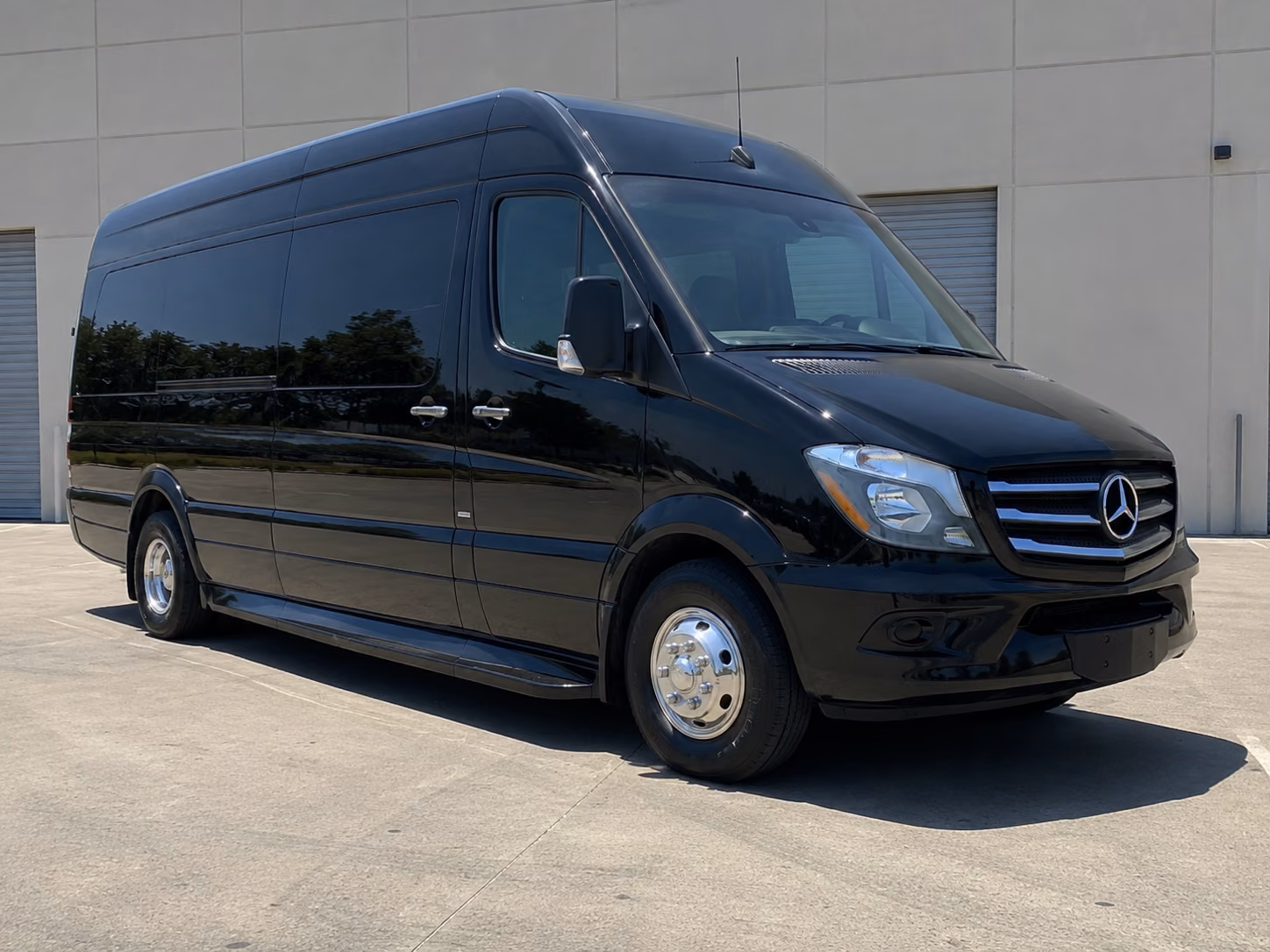 garland 8 passenger sprinter van